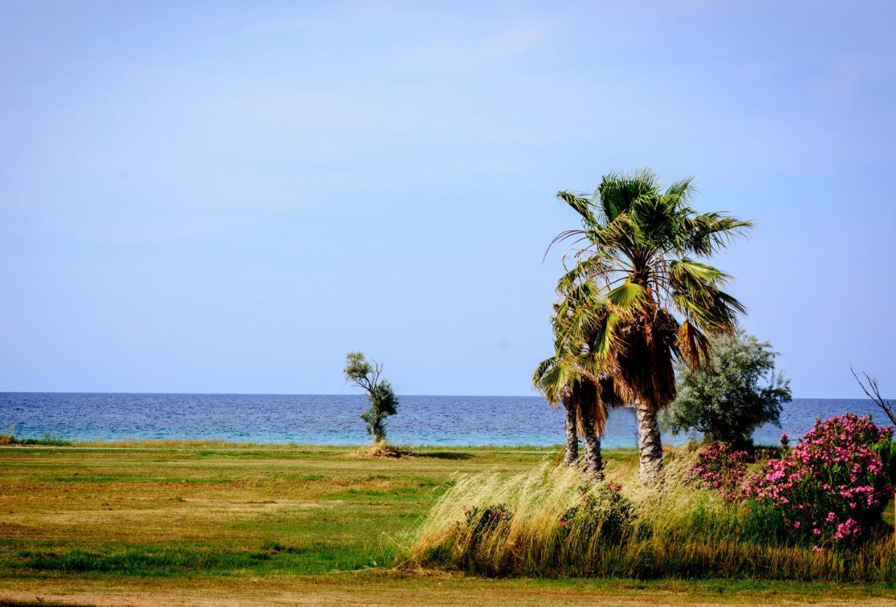 Nafsika Suites (Adults Only) Nea Moudania Exterior photo